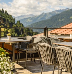 Gasteiner Bergwelt von der Hotelterrasse